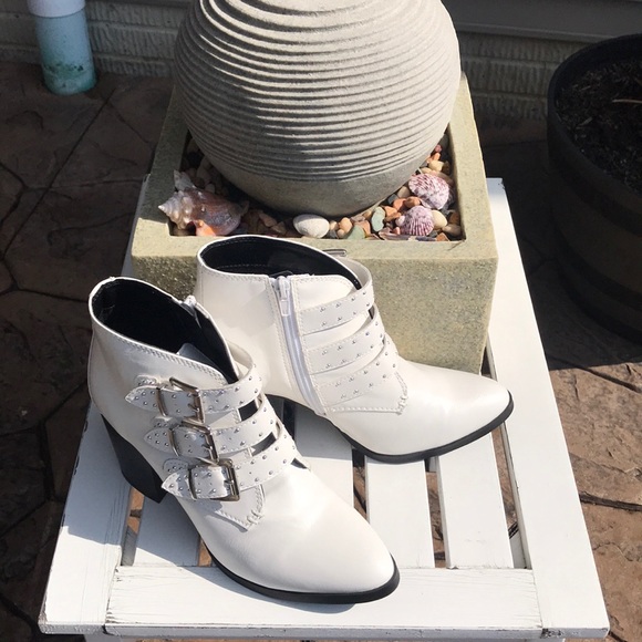 Madden Girl Shoes - Madden Girl Sierra ankle boots